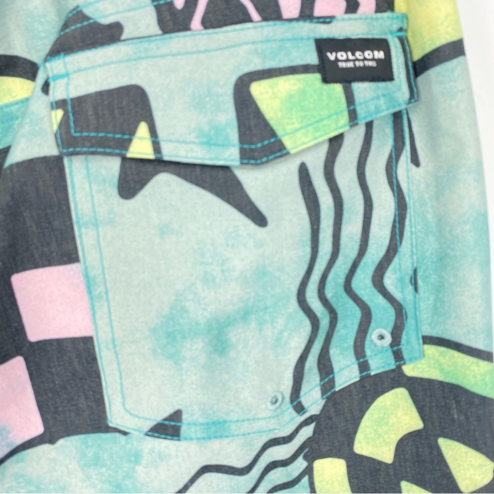 Volcom Stoneys Chlorine Killer Trunks in Temple Teal SZ S or L NEW - Picture 5 of 11